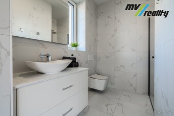 Chotouň - Chrášťany - Prodej rodinného domu (210 m2) s pozem - 17