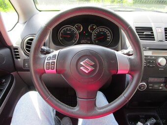 SUZUKI SX4 - 1.6 GL - 4 WD, 1. majitel - 17
