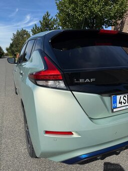 Nissan LEAF,  110kW ZERO 40kWh, ČR 1.MAJITEL, 100 % BATERIE - 17