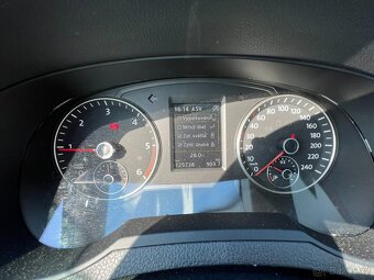 Volkswagen SHARAN 2016 2.0TDi 135kw Jen autorizovany servis - 17