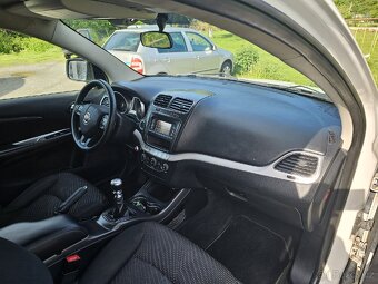 Fiat Freemont 2,0JTD (103kw) 2011 - 7míst - TOP STAV - 17