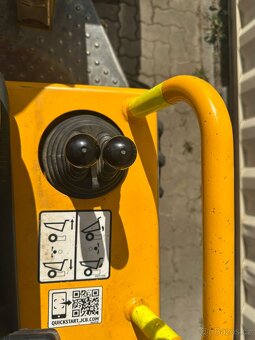 Kolový dumper JCB 1T - 2 - 17