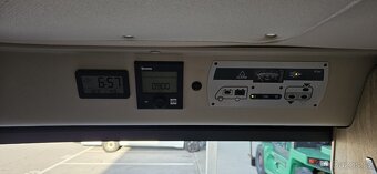 Hymer Yellowstone 630 se zvedací střechou - 17
