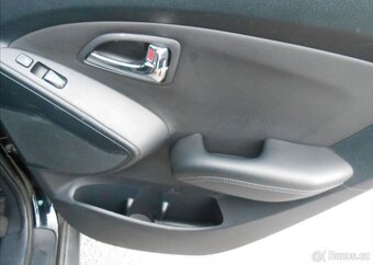 Hyundai ix35 2,0 100 kW Digiklima Historie nafta - 17