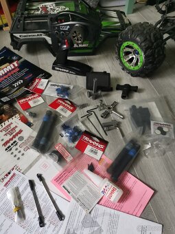 Traxxas summit 1:8 - 17