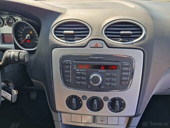 Ford Focus 1,6i 16v Trend - 17