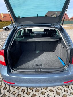 Škoda Octavia 12 TSi 77 Kw Elegance DSG Kombi - 17