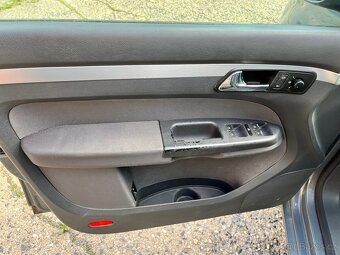 VW Touran Highline DSG - Automat, 1.6 - 17