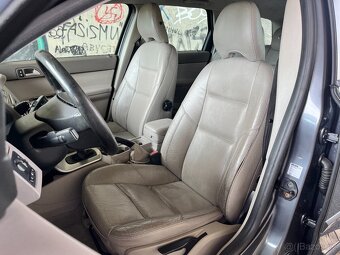 VOLVO V50 T5 2.5 162KW,XENON,VÝHŘEV,KŮŽE,SOUND,TAŽNÉ,MANUAL - 17