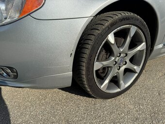 VOLVO S80 2.4 D5 RV. 2011 MANUÁL TAŽNÉ,KŮŽE - 17