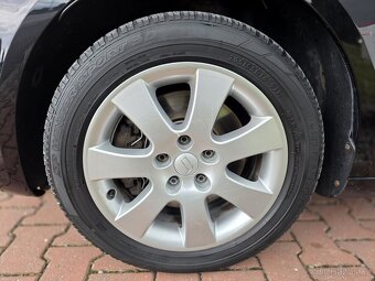 VW Touran CUP 2.0 TDI CR 103 KW-2014-PANORAMA-TAŽNÉ-155 TKM - 17
