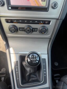 Volkswagen Golf 7 variant 1,6 TDI 81KW. Tažné,NAVI, LED - 17