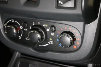 Dacia Duster, 1.2 TCe 92kW NAVI, KLIMATIZACE - 17