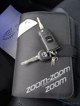 Mazda 5 1,6 MZR-CD 7 míst, nyní po servisu, velice pěkná - 17