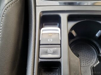 Volkswagen Golf, 1,6 TDi SERV.KNÍŽKA,ROZVODY - 17