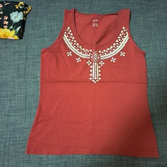 Oblečení dámský - 17