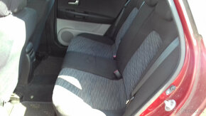 Kia Ceed 1,6 CRDi Původ ČR 1.majitel - 17