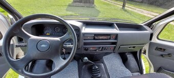 Ford Tranzit se spací úpravou - 17