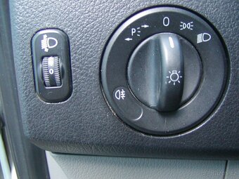 2.0TDi,SKŘÍŇ,KLIMA,80kW - 17