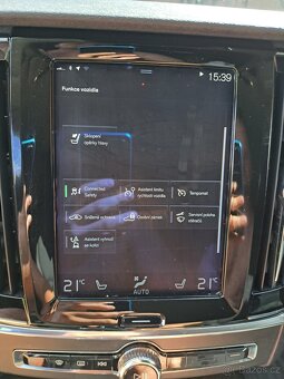 Volvo V90 D4 AWD - 17
