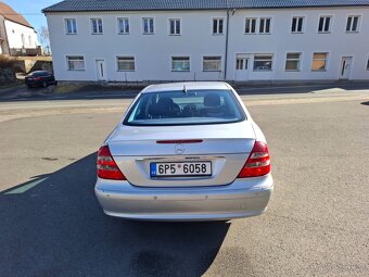 Mercedes-Benz E 280, 170 kW, 4Matic, automat, sedan - 17
