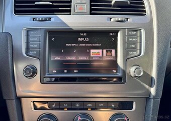 Volkswagen Golf 1,6 TDI nafta manuál 81 kw - 17