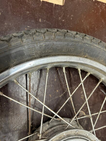 Predám kolo s plášťom, stred kola s ráfkem JAWA pionier 555 - 17