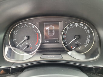 Škoda Fabia, 1,2 BENZIN 81 KW PANORAMA 4 VÁLec - 17