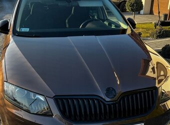 PREDNI MASKA OCTAVIA 3 / 3FL / 4 RAMECEK GRILU MASKY CERNY - 17