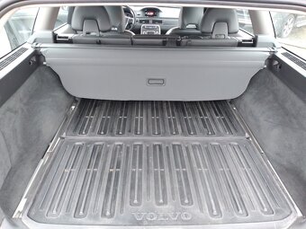 VOLVO V70 D3 DRIVE-E ECO 2.0D NAVI,AT,SERVISKA - 17