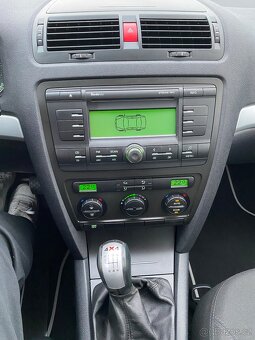 Škoda Octavia Combi 2.0 TDI 4x4 Scout - 17