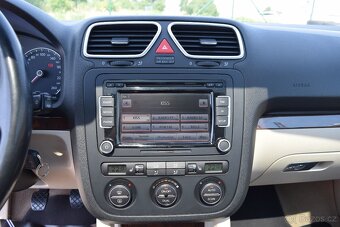 Volkswagen EOS 2.0 FSI 110KW KŮŽE SERVIS - 17