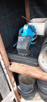 Květináče - různé velikosti a barvy - 17