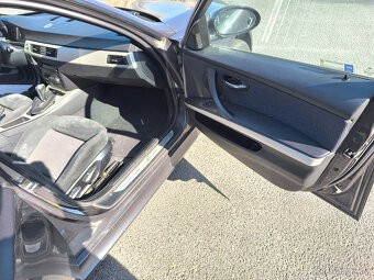 Bmw e90 330ix 190kw veškeré náhradní díly z vozu - 17