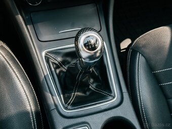 Mercedes-Benz CLA Kupé 180 - 17