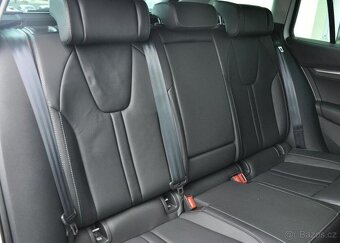 Škoda Octavia 2,0TDi FACELIFT TOP VÝBAVA 1.M - 17