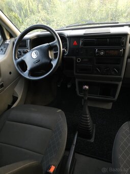 Volkswagen Caravelle T4 2,5TDi 75kW Long - 17