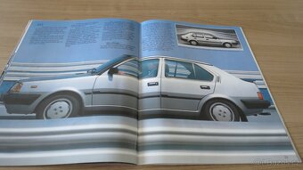 Prospekty Saab a Volvo 50. až 90. léta. - 17
