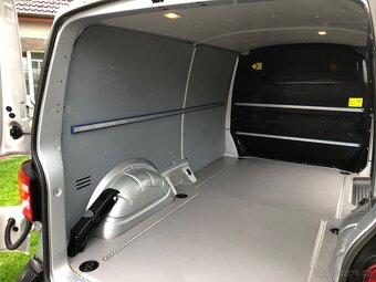 VW Transporter T6 Long 103kw DPH Barva Silber Multivan - 17