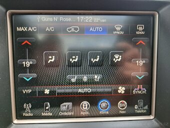 Jeep Grand Cherokee 3.0CRDi 184kW OVERLAND - 17