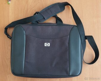 Taška pro notebook, CD disky, batohy na záda i do ruky - 17