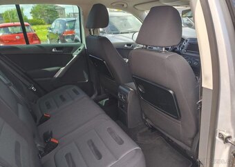 Volkswagen Tiguan 2.0 TDI DSG 4x4, Výhře. sed. nafta - 17