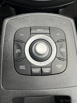 Renault Scénic 1.5 DCI 81KW, Kůže, Navi, 6 Rychlostí - 17
