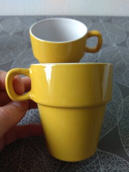 Nové stohovatelné hrnky - 250 ml, různé barvy - 17