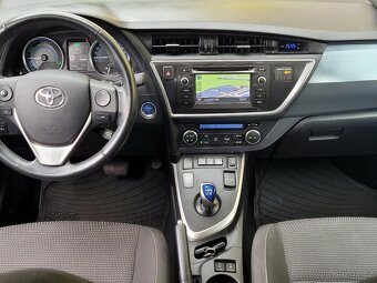 Toyota Auris, 1,8 Hybrid SERV.KNÍŽKA - 17