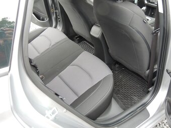 Hyundai i30 Combi,1.6CRDi,2022,89000km,TZ,ČR,1maj.-21%DPH - 17
