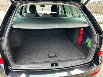 ŠKODA OCTAVIA III 1.6TDI 85KW DSG COMBI STYLE+ NAVI XENON - 17