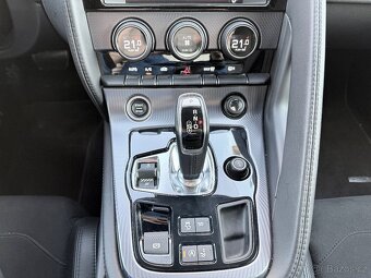 Jaguar F-Type P300 221kW R-Dynamic - 17