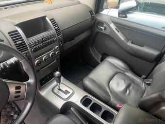 Nissan Pathfinder - 17
