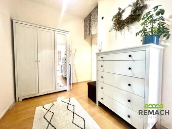 Pronájem byty 2+kk, 45 m² - Zlín, ev.č. 03379 - 17